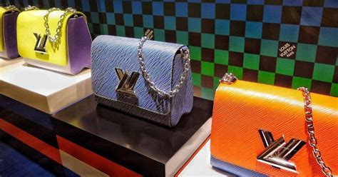 Where to Buy, Sell, & Consign Preloved Luxury Bags in SG